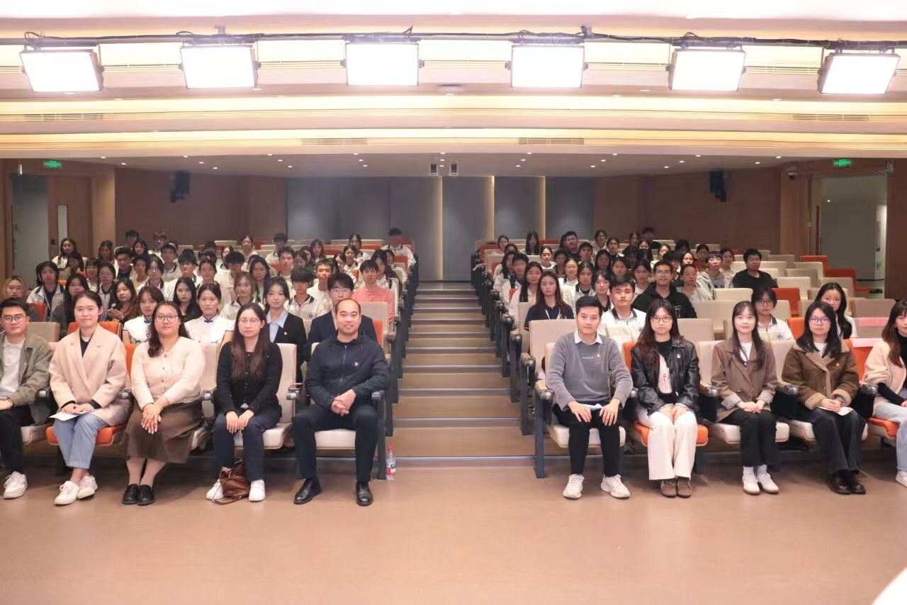 运动会表彰大会礼仪.jpg
